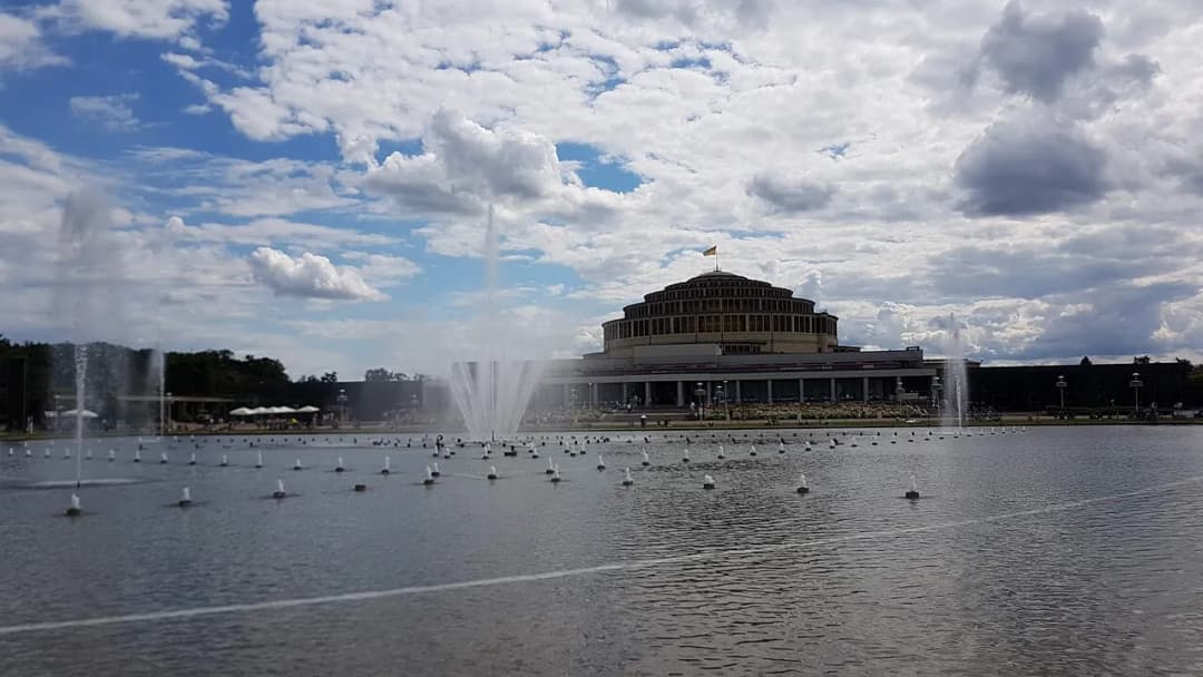 Romantyczne miejsca na randkę we Wrocławiu, które zachwycą każdą parę