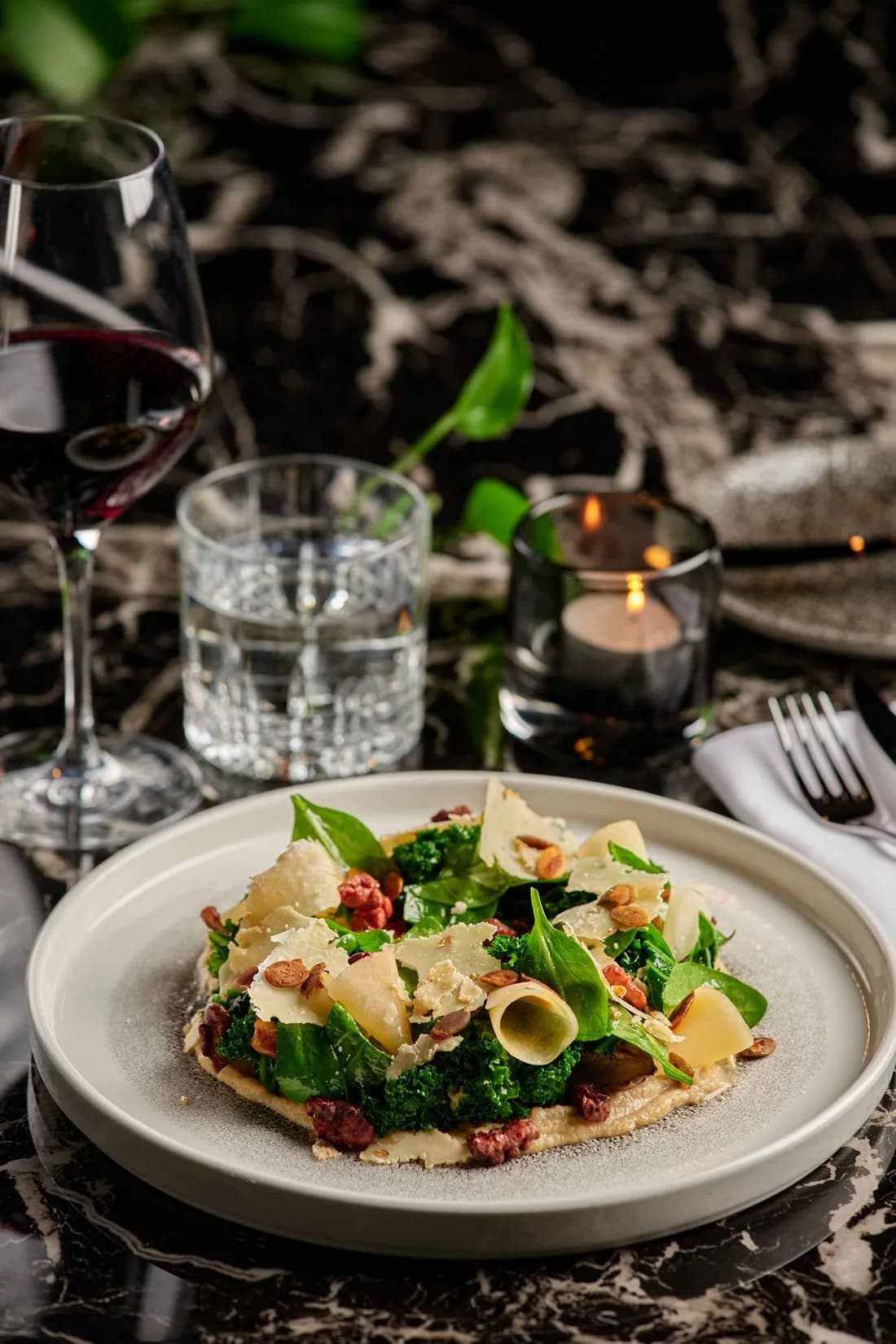 Gdzie na romantyczną kolację w Warszawie? Odkryj wyjątkowe miejsca